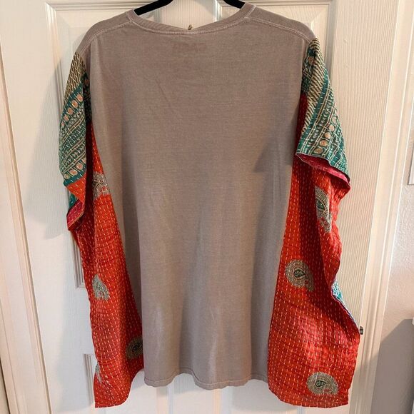 Custom Johny Cash Upcycled Kantha Graphic Tee / Boho Tunic Top - Picture 5 of 6